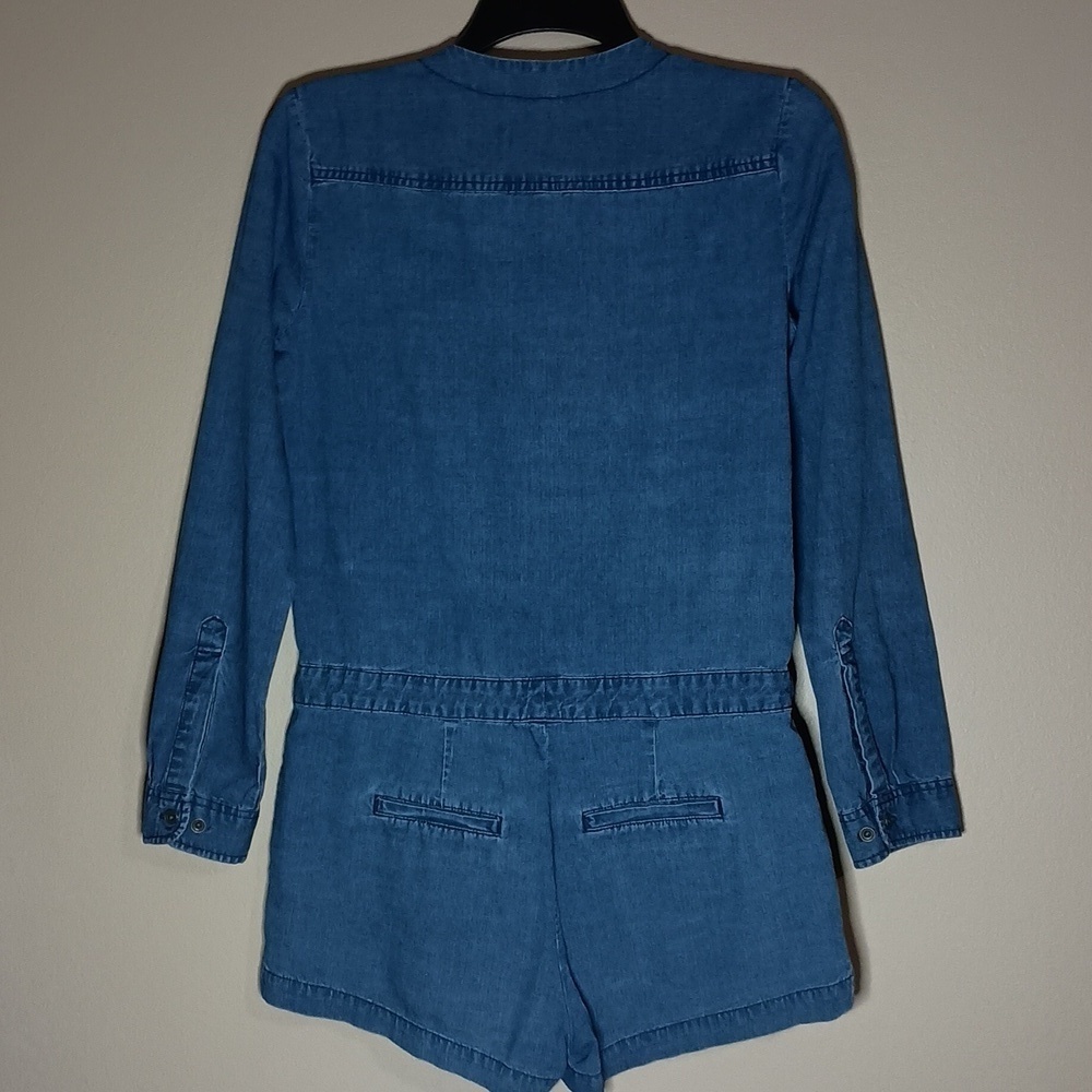 Abercrombie & Fitch Long Sleeve V-Neck Lightweight Denim Romper - Picture 3 of 6